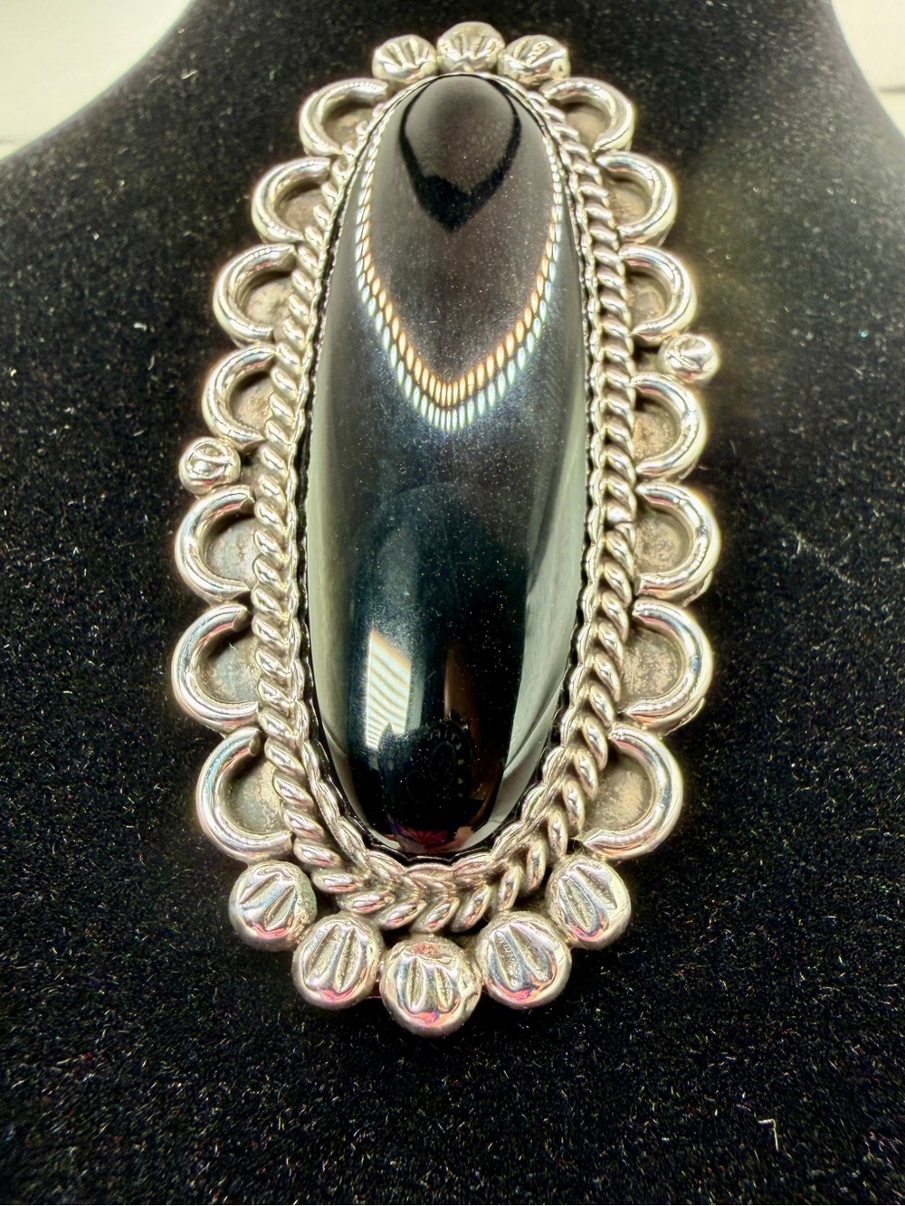 Frederick Chavez Sterling Silver Black Navajo Pin Pendant Large 25g Signed Oval - Picture 9 of 10